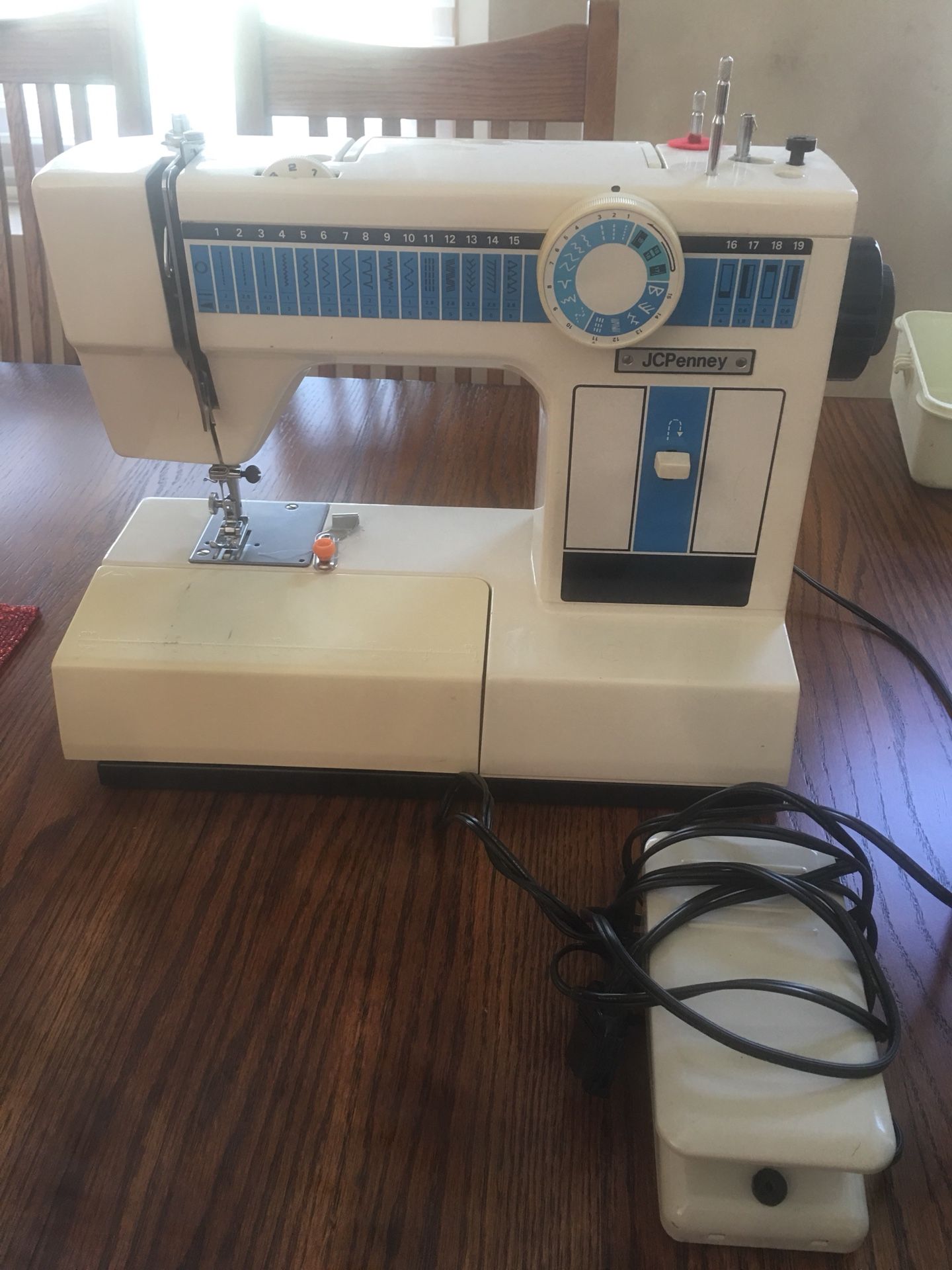 JC Penney Model 1510 Sewing Machine, foot pedal, soft cover, custom hard case and original manual. Small built in storage container in base of machin