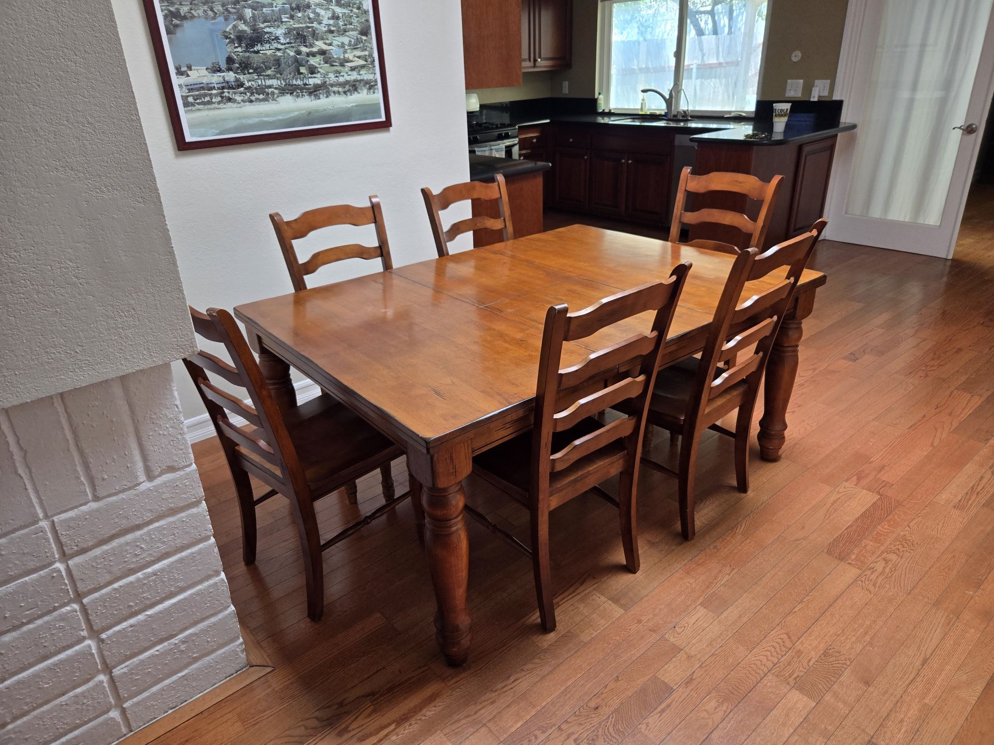 Dining room Table And Chairs Set