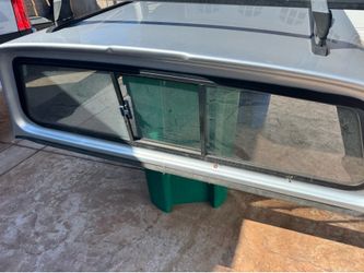 2005 to 2015 Tacoma Camper Shell  6’ 2005 to 2015 Tacoma