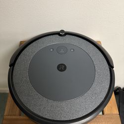 iRobot Roomba i3+ EVO Smart Robot Vacuum