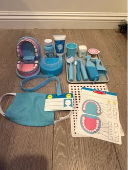 Melissa & Doug Super Smile Dentist Kit