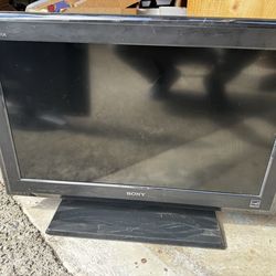 Sony Bravia KDL 26L5000 26" LCD TV 720p with Remote <> 3 HDMI Optical