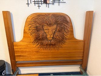 Lion solid wood head board and foot board