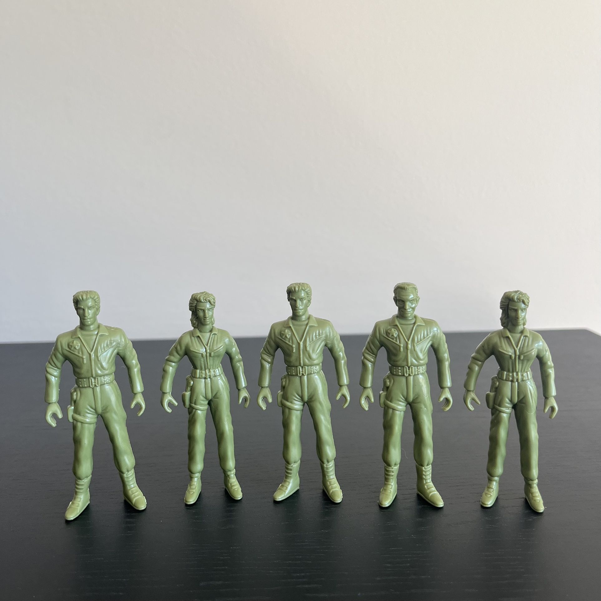 Ultraman Clash Thrash City UMA Team Members 5 People 5052 Bandai 1991