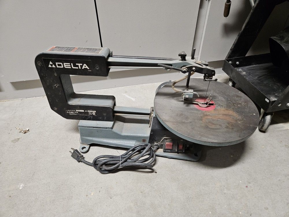 Delta 16" 2-Speed Scroll Saw