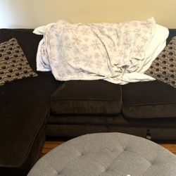 Brown couch 