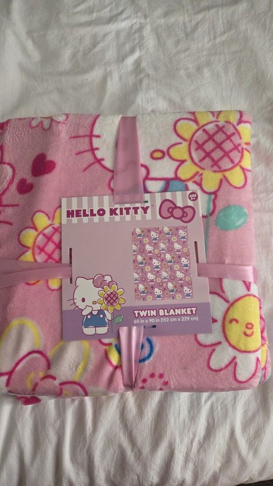 Hello Kitty Blanket
