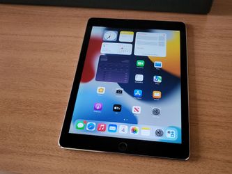 iPad Air 2 Black 32gb Very Clean Awesome Deal!!