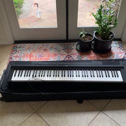 Yamaha P-125 Digital piano 