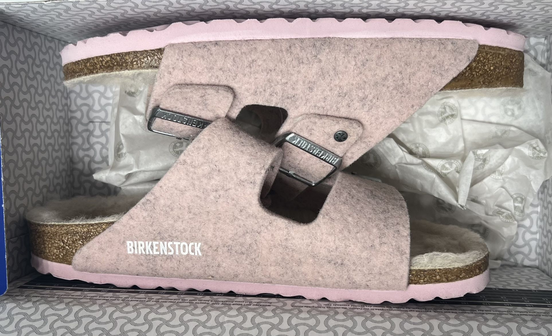 Birkenstock Arizona Rivet Sandal in Soft Pink