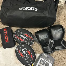 Boxing and Gym Equipment. Basically New. Bundle. 