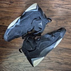 JORDAN True Flight GS  343795-010  Size 4.5Y