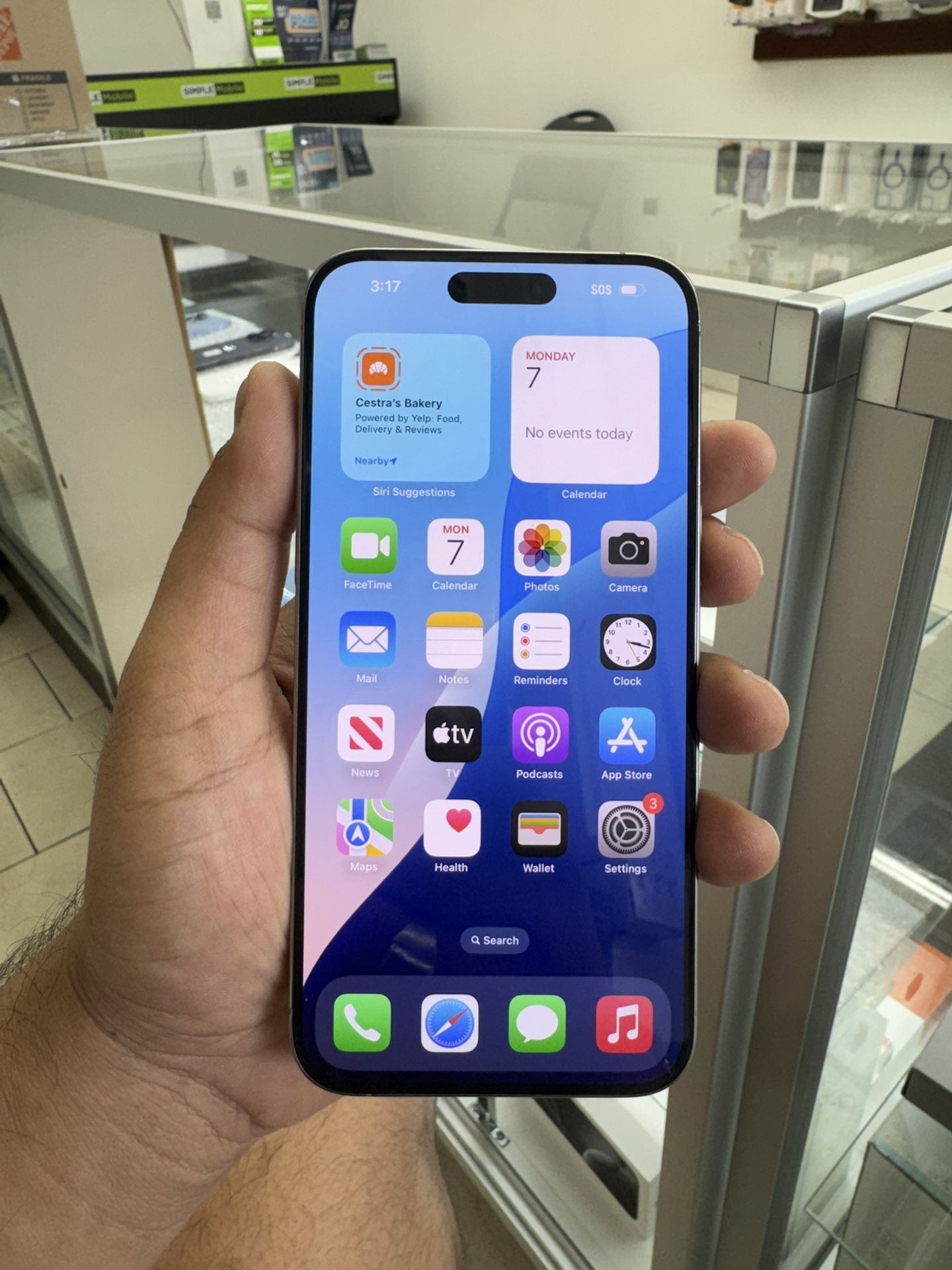 iphone 15 pro max 256gb Factory unlocked with box and accessories !!!!