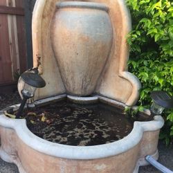 FOUNTAIN  NICE 5-6 FT   Touch Of Class!!!