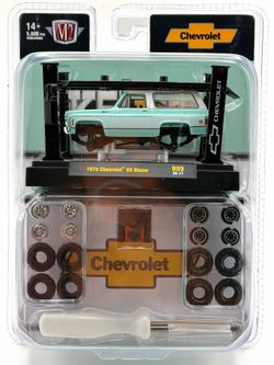 M2 1:64 Scale Diecast Model Kit - 1974 Chevrolet K5 Blazer (Cheyenne)