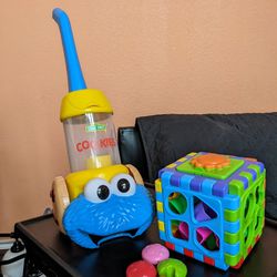 Sesame Street Cookie Monster Vacuum With Cookies + Sorting Cube Toy