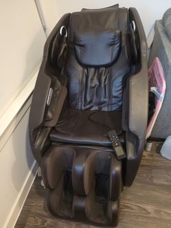 Zero Gravity massage chair