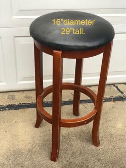 swivel stool