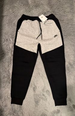 Nike Tech Sweatpants