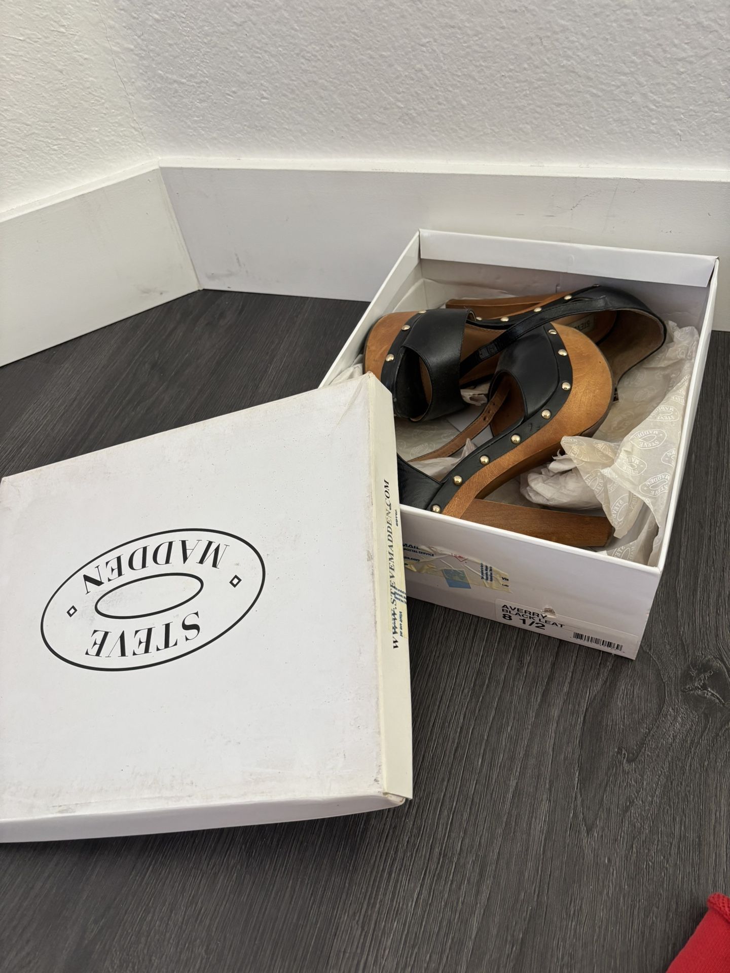 GARAGE SALE - women’s shoes heels