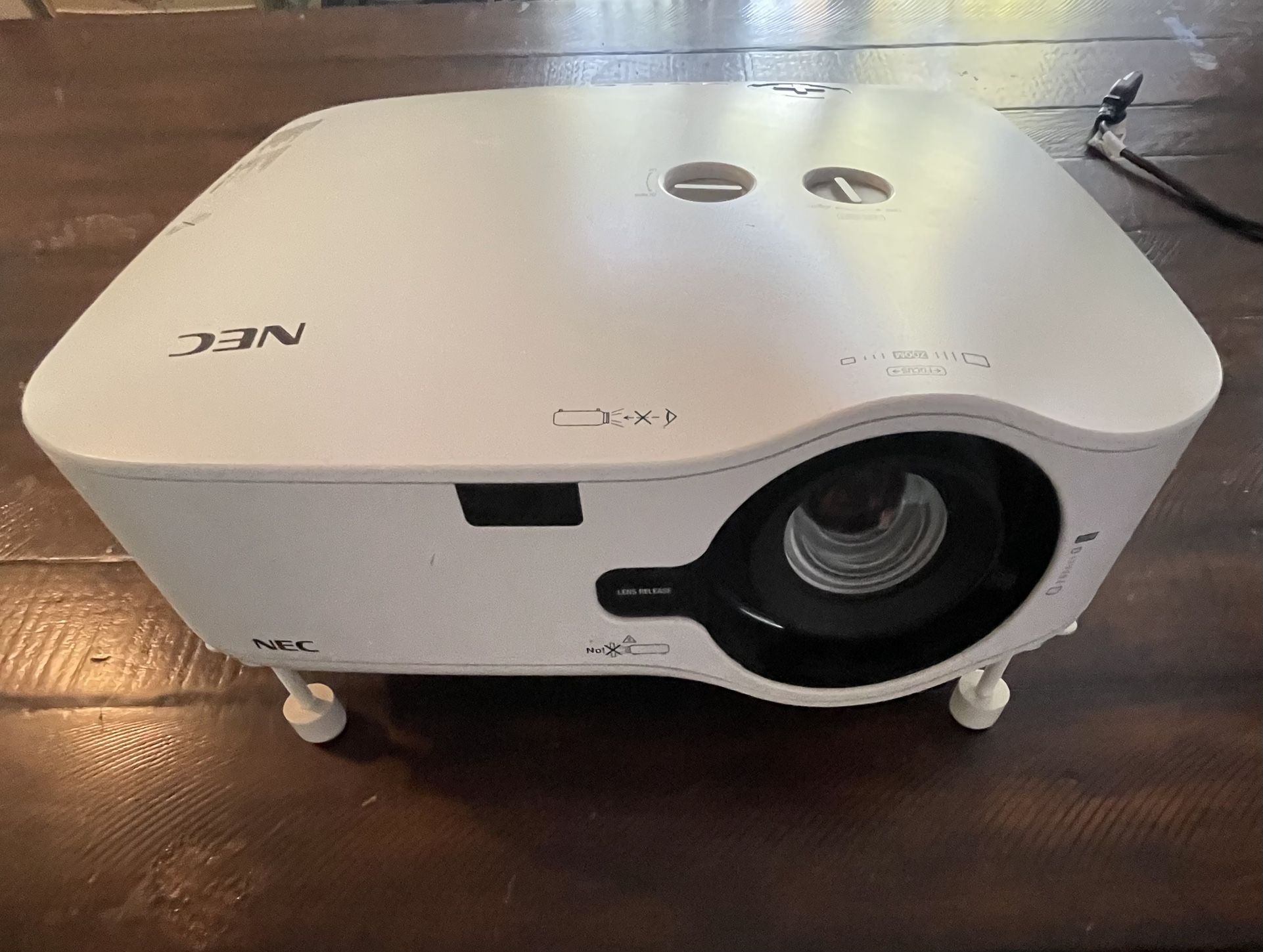 NEC NP1200 Home Theater Projector