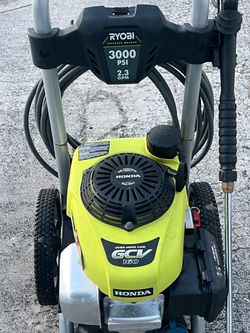 Pressure washer pressure cleaner Honda  works fine 3000 psi /2.3 gpm it’s ready to go