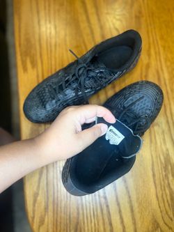 Girls Soccer Shoes