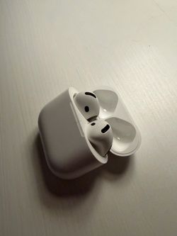 Air pod 4 barley used