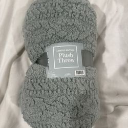 Ulta Brand Plush Throw Blanket - Pastel/Sage Green- NEW!