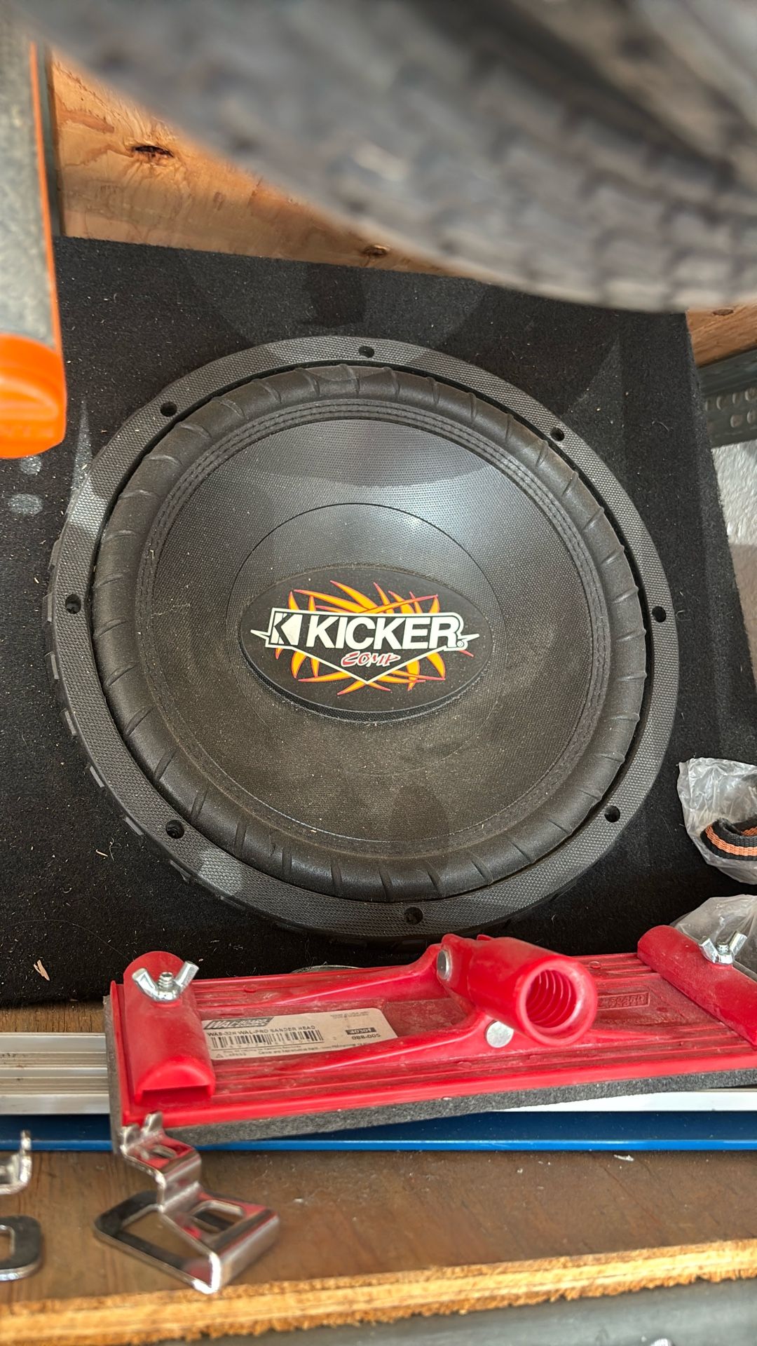 2 12 Kickers Sub Speakers