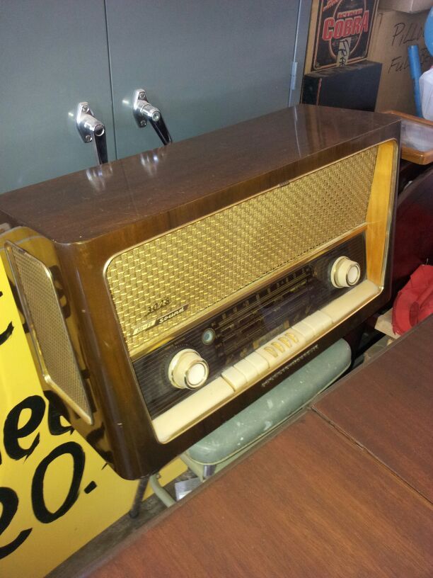 Grundig Majestic 3028 German Antique Radio