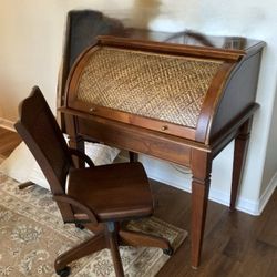 Roll Up Desk & Chair