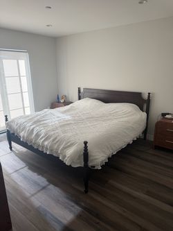 King Size Bedframe-Dark Wood Spindle Bed Frame with Slats