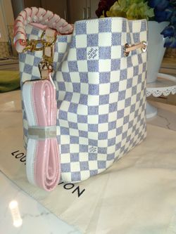Louis Vuitton NeoNoe Bucket Bag Damier Azur Canvas Spring/Summer 2019  Collection N40152, Eau de Rose for Sale in Chula Vista, CA - OfferUp