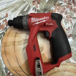 Milwaukee M12 Installation 3/8” Drill Driver with 4 Tool Head Tool Only