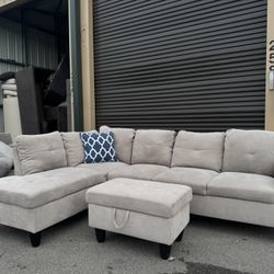 Sectional Couch 