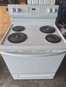Frigidaire White Electric Coil Range Stove