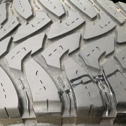 Vendo 2 Llantas Toyo 