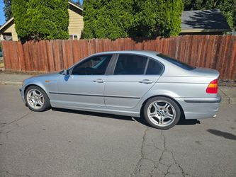 2003 BMW 330i