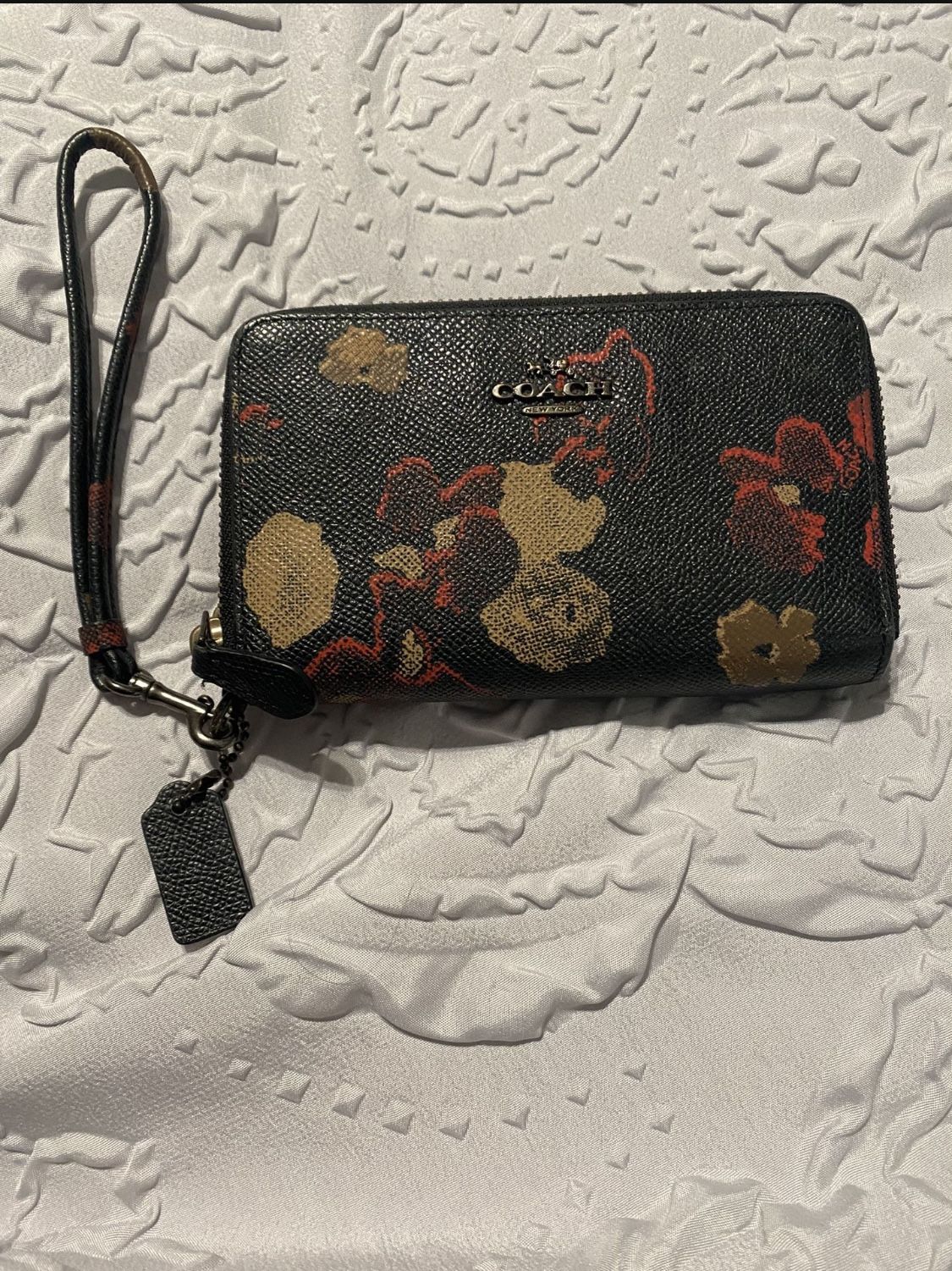 Coach Poppy Flower Wallet Color Is Black With Red And Beige Flower Design