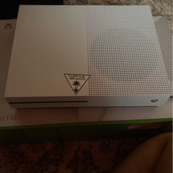 Xbox One S  1 TB