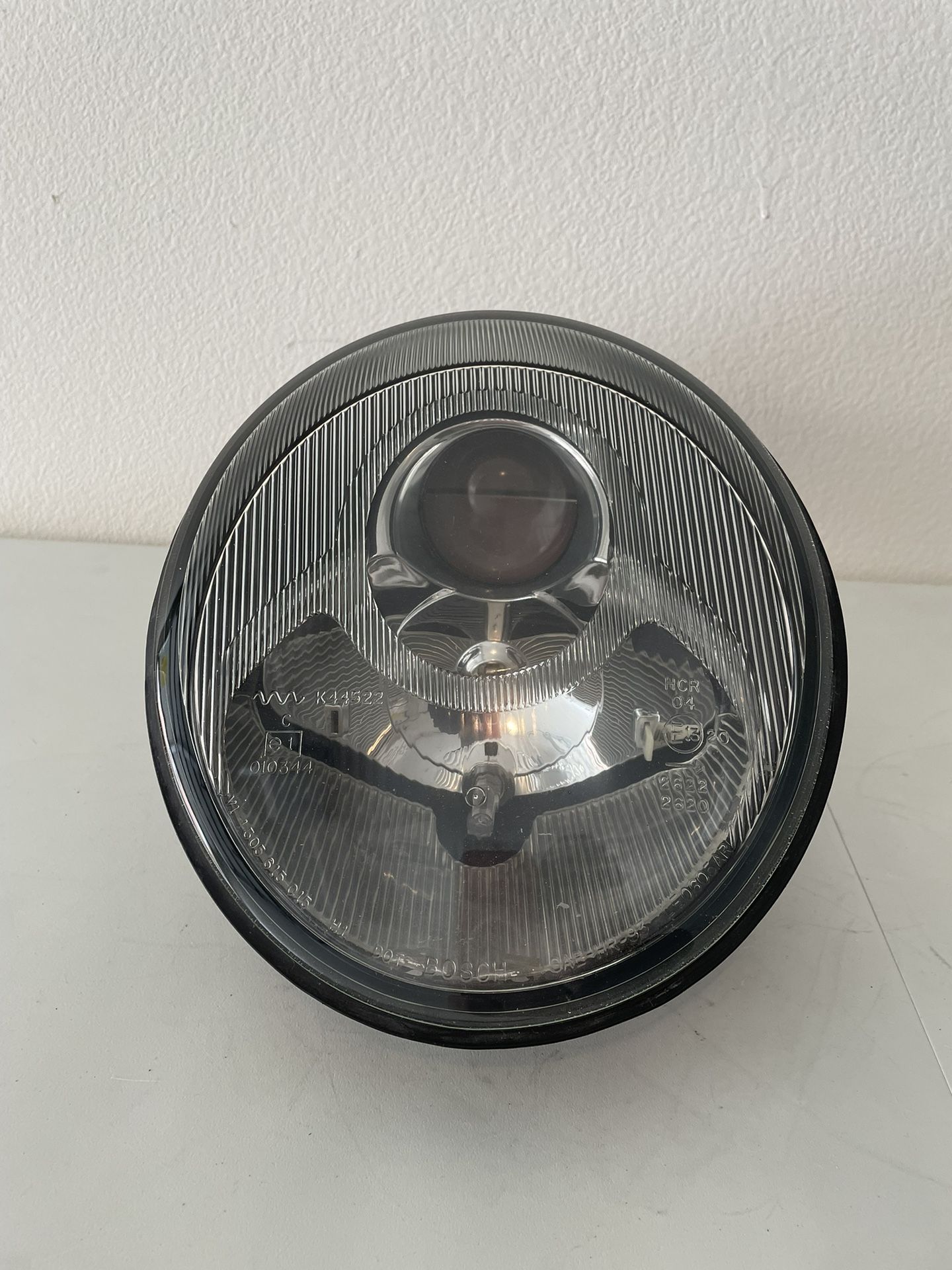 1995-98 Porsche 911 (993) Xenon Headlight Assembly BOSCH Right (contact info removed)5201