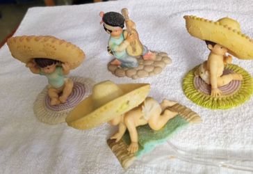 Vintage Enesco Ole Figurines 