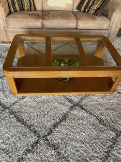 Coffe Table And 2 End Tables