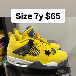 Jordan retro 4s size 7y