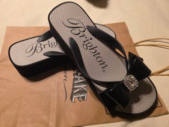 Brighton Black Bow Flip Flops Thong Sandals size 6