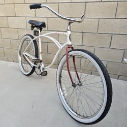 26" Schwinn Beach Cruiser
