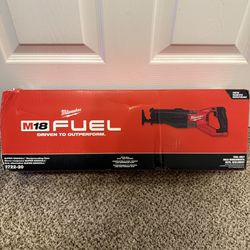 Milwaukee M18 Fuel Super Saw all Tool Only