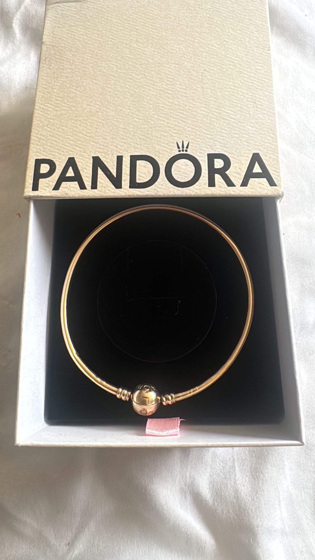 Pandora Moments Bangle 14k gold