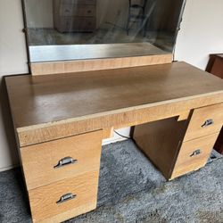 Dresser / Desk With Mirror 